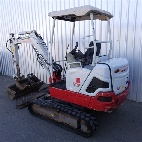 used takeuchi tb225 for sale